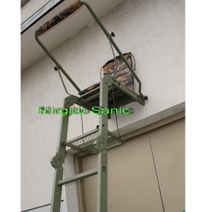 Alum. folding tree stand