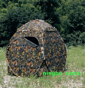 Camouflage hunting blind