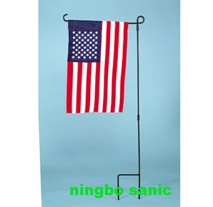 Garden flag pole
