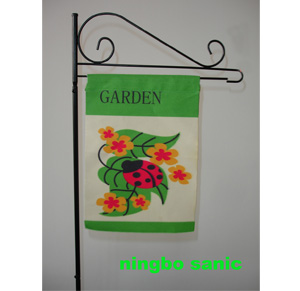 Garden flagpole